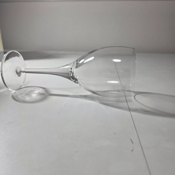 Luigi Bormioli Set of 4 Michelangelo Masterpiece Wine Glasses, 11.5-Oz [NEW] - Picture 4 of 6